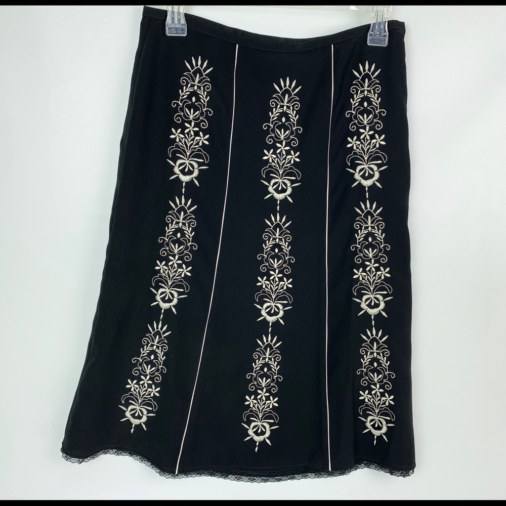 LOFT ANN TAYLOR Fit and Flair Midi skirt